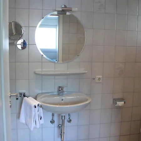 בית הארחה Ferienweingut Wolfgang Adamy Kinheim